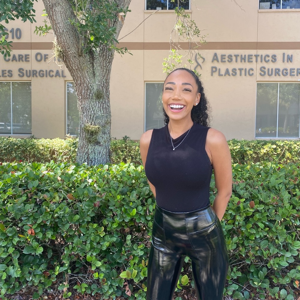 Meet your Posher, Denisha